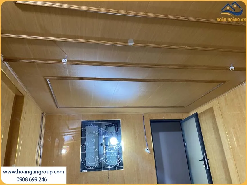 Trần Nhà Được Ốp Bởi Nano Nhựa Giả Gỗ Độc Đáo, Chống Mối Mọt Trần Nhà Được Ốp Bởi Nano Nhựa Giả Gỗ Độc Đáo, Chống Mối Mọt